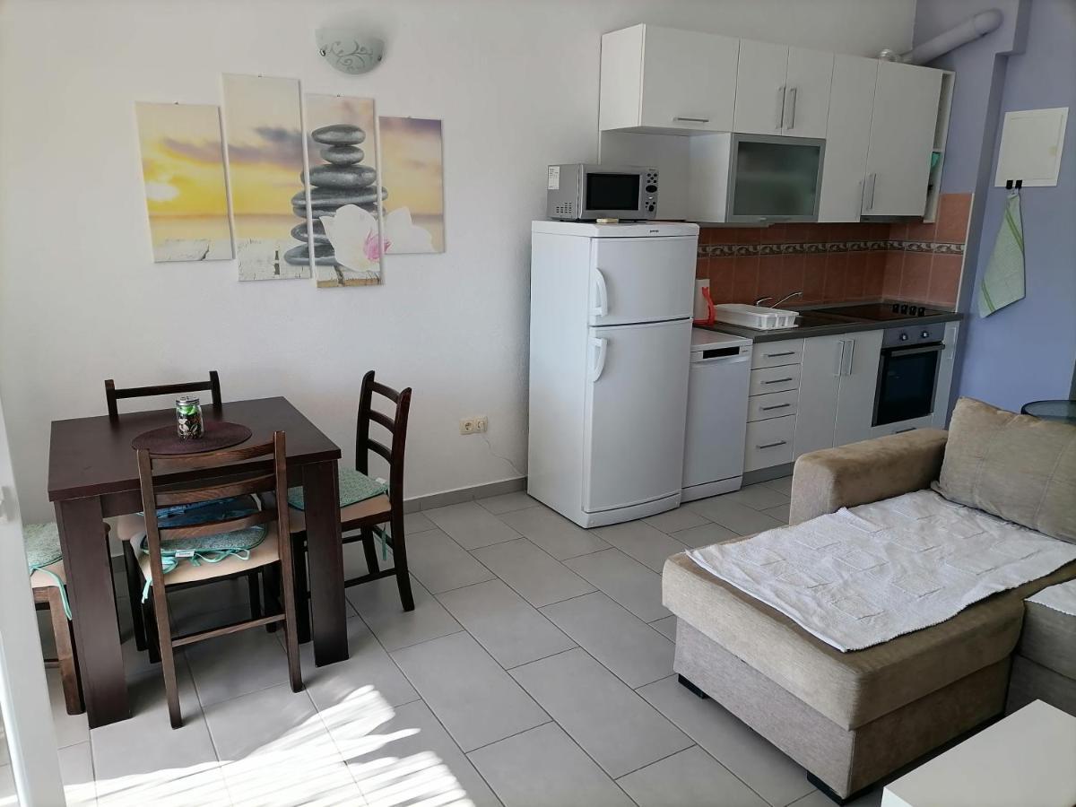 Apartman Sutalo Komarna Exterior photo